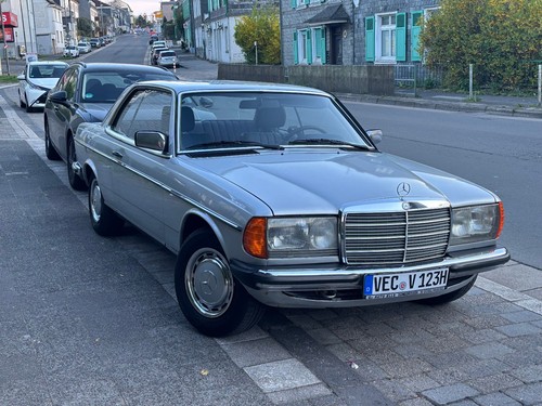 Mercedes benz w123 coupé - mercedes-benz,